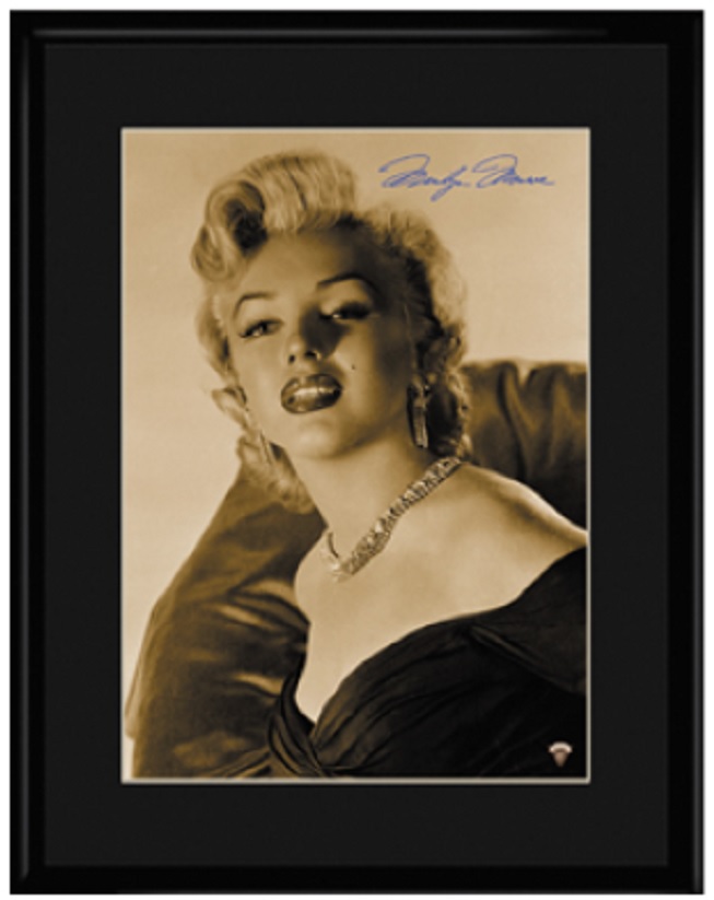 Marilyn Monroe Framed Portrait Print | Marilyn Monroe at LucyStore.com